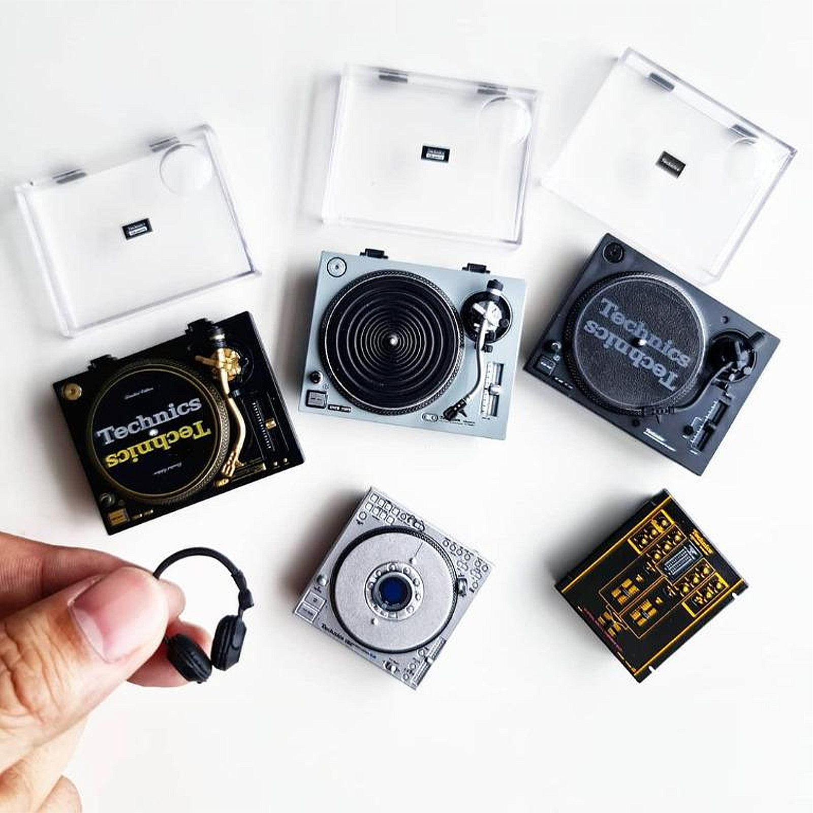 Technics Miniature Collection Mystery Box (Single Item) PREORDER Technics Miniature Collection Mystery Box (Single Item) PREORDER